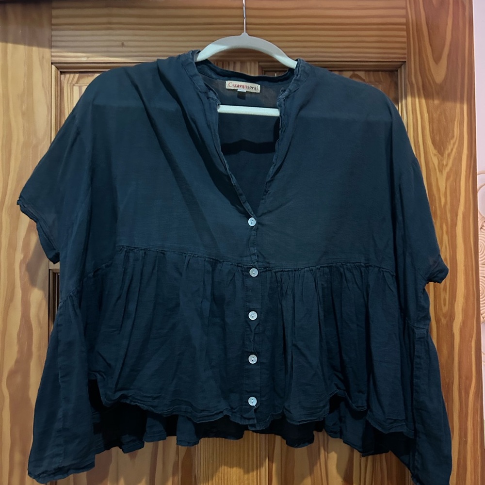 Caravanserai Black Top
